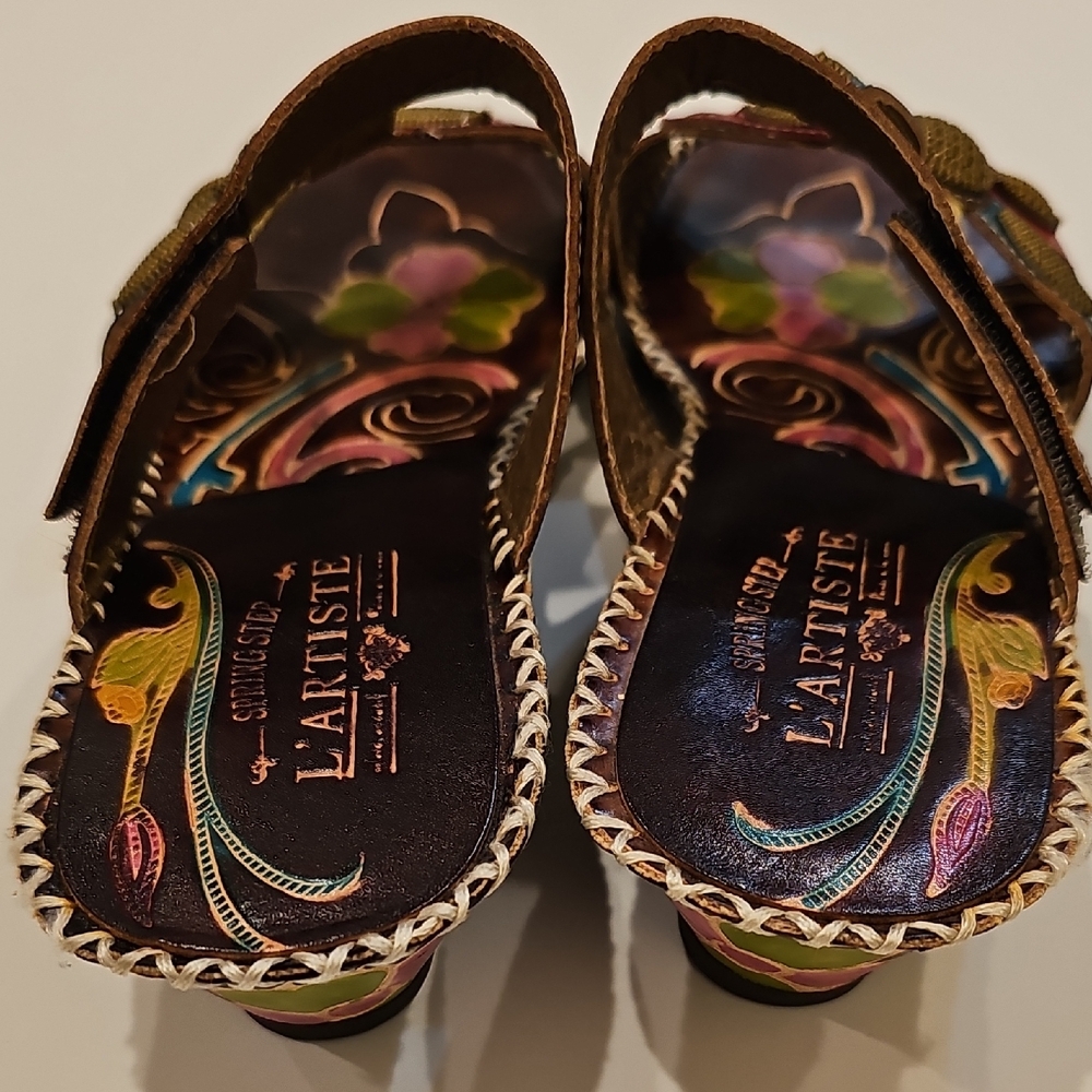 L'ARTISTE POLA Floral WEDGE Appliqué Sandals - Brown, Teal, Red SIZE 40 - Picture 5 of 12